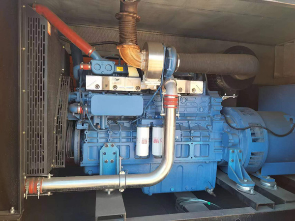 宁海柴油发电机组一般有几种电压输出？